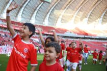 BRASILEIRÃO FUTEBOL - INTERNACIONAL-RS X VITÓRIA-BA