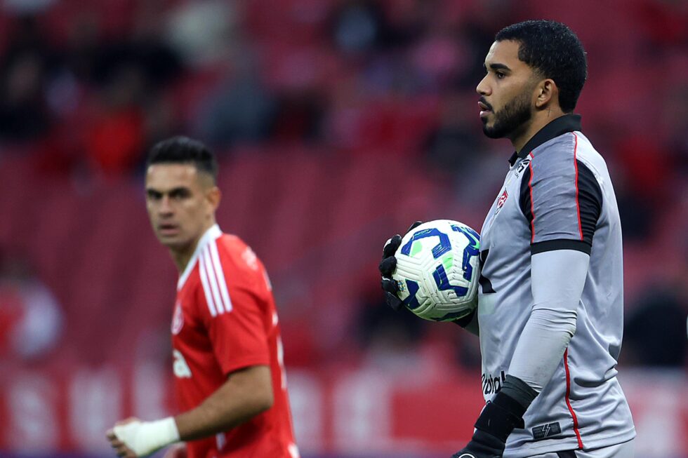 CAMPEONATO BRASILEIRO FUTEBOL- INTERNACIONAL-RS x VITÓRIA-BA
