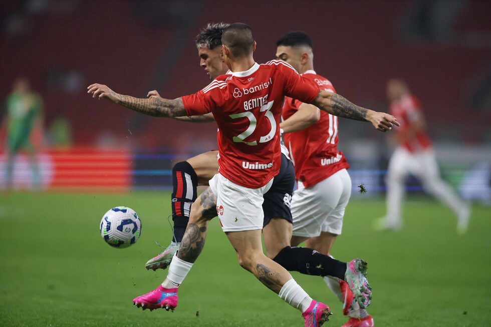 CAMPEONATO BRASILEIRO FUTEBOL- INTERNACIONAL-RS x SÃO PAULO-SP