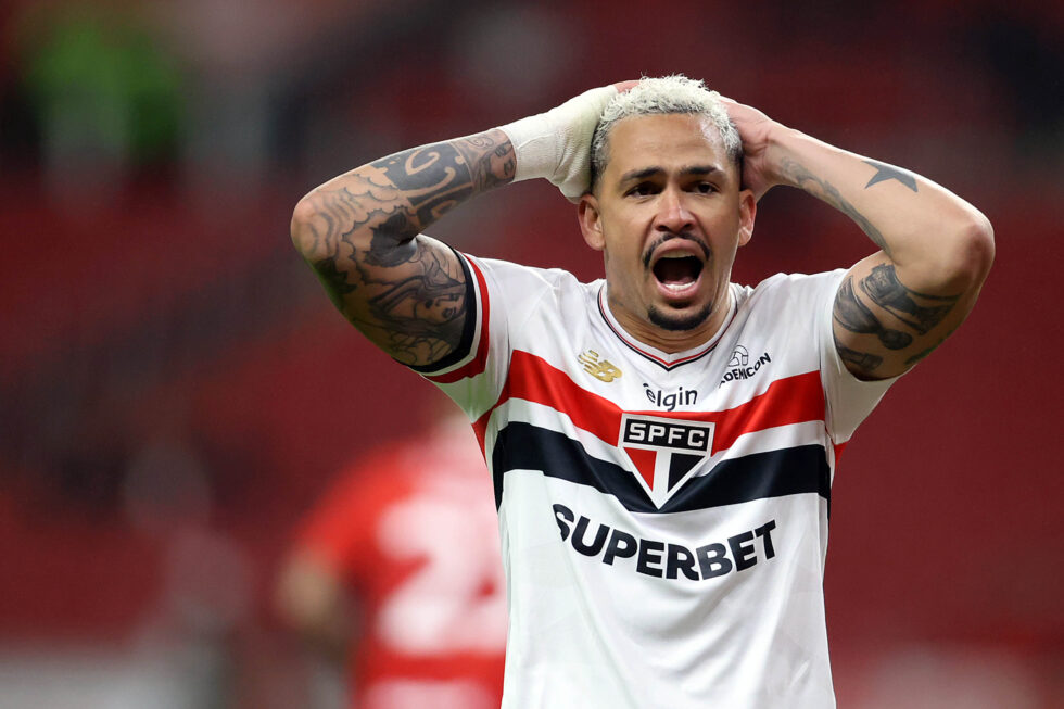 CAMPEONATO BRASILEIRO FUTEBOL- INTERNACIONAL-RS x SÃO PAULO-SP