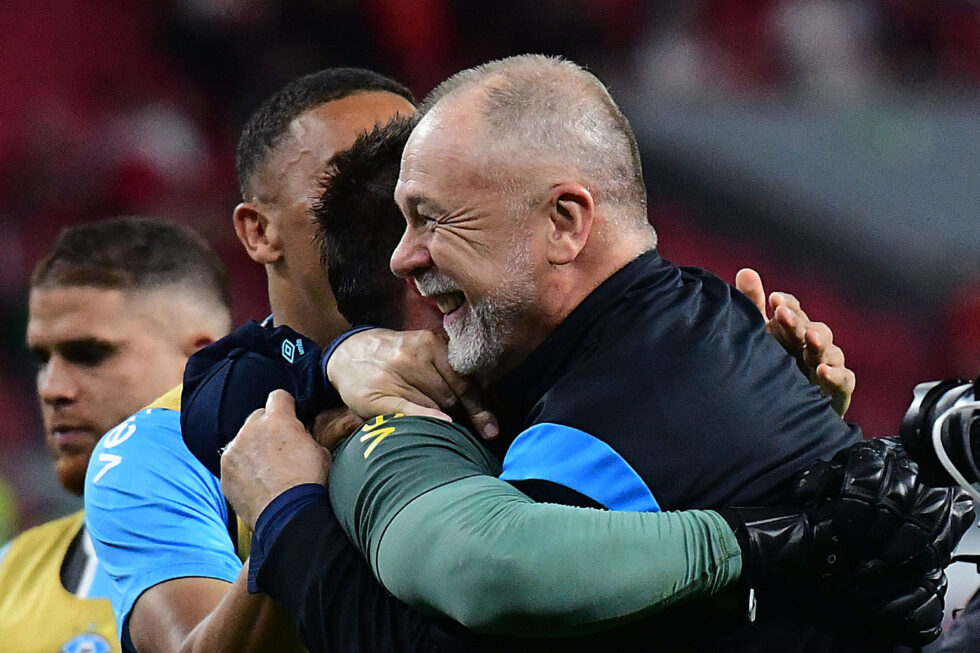 CAMPEONATO BRASILEIRO FUTEBOL- INTERNACIONAL-RS x GRÊMIO-RS