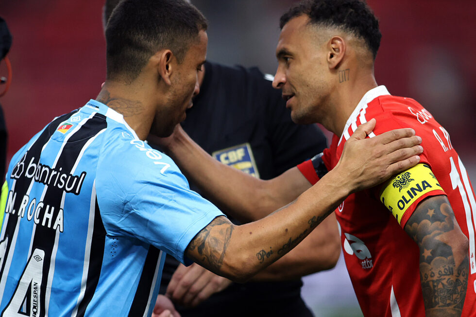 CAMPEONATO BRASILEIRO FUTEBOL- INTERNACIONAL-RS x GRÊMIO-RS