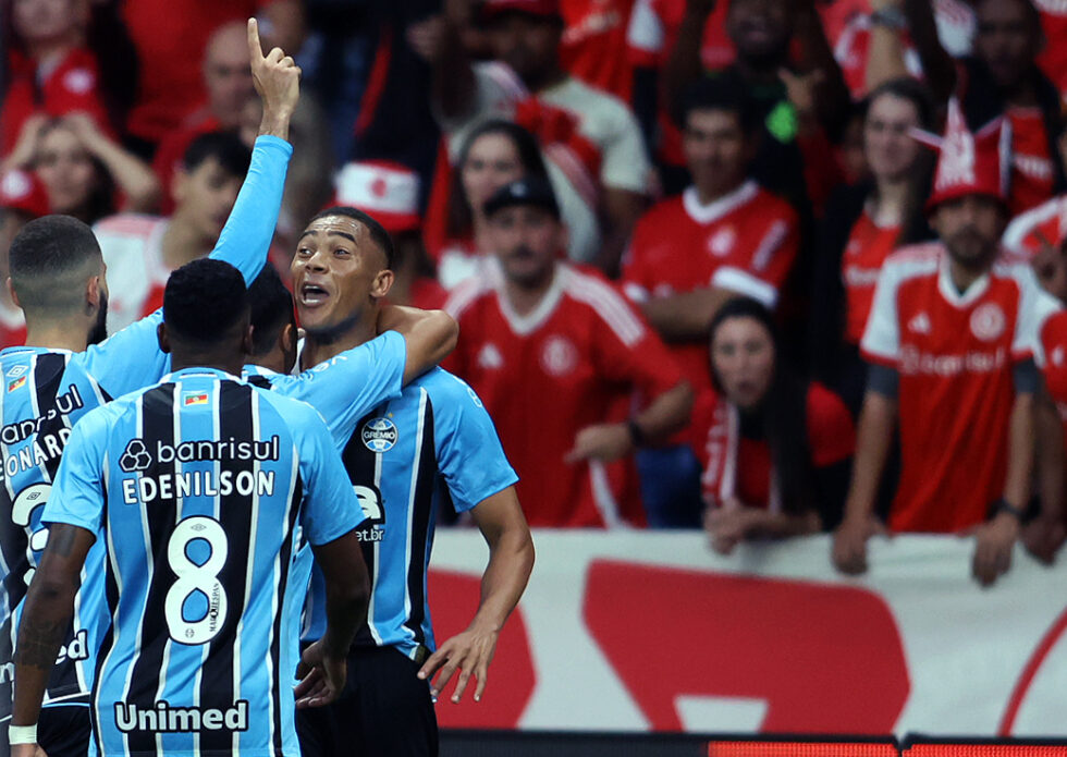 CAMPEONATO BRASILEIRO FUTEBOL- INTERNACIONAL-RS x GRÊMIO-RS