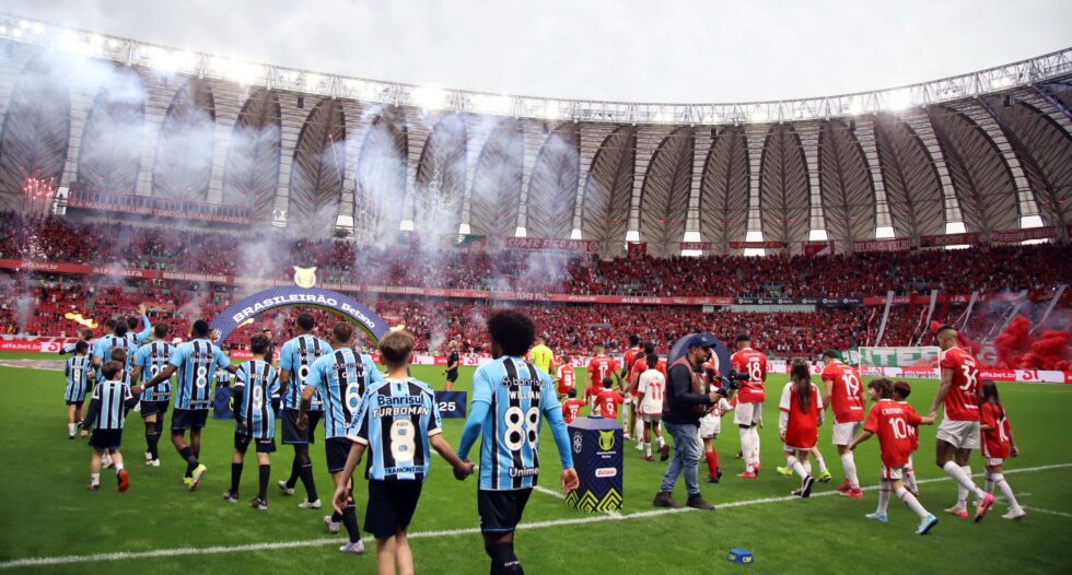 CAMPEONATO BRASILEIRO FUTEBOL- INTERNACIONAL-RS x GRÊMIO-RS