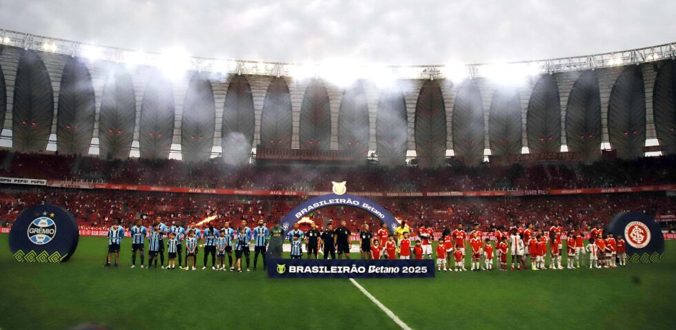 CAMPEONATO BRASILEIRO FUTEBOL- INTERNACIONAL-RS x GRÊMIO-RS