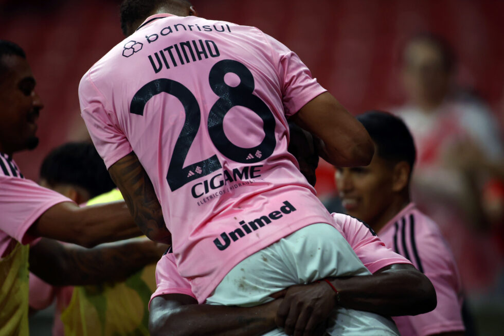 CAMPEONATO BRASILEIRO FUTEBOL- INTERNACIONAL-RS x BOTAFOGO-RJ