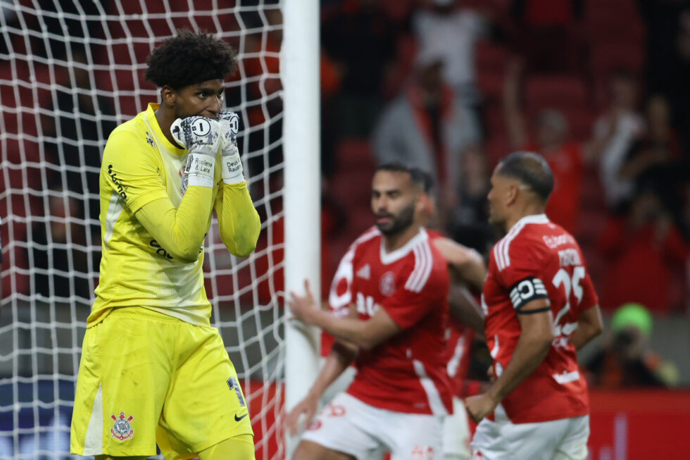CAMPEONATO BRASILEIRO FUTEBOL- INTERNACIONAL-RS x CORINTHIANS-SP