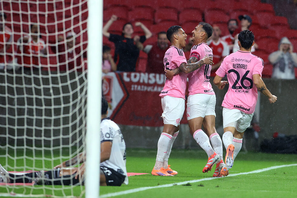 CAMPEONATO BRASILEIRO FUTEBOL- INTERNACIONAL-RS x BOTAFOGO-RJ