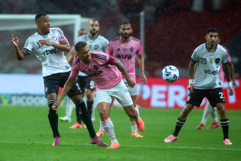 CAMPEONATO BRASILEIRO FUTEBOL- INTERNACIONAL-RS x BOTAFOGO-RJ