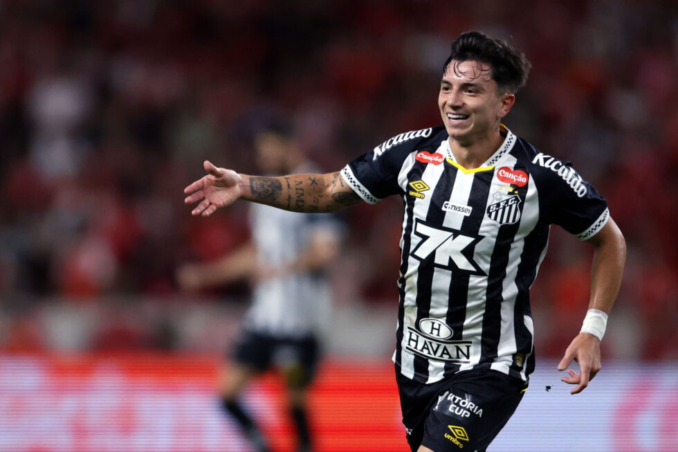 CAMPEONATO BRASILEIRO FUTEBOL- INTERNACIONAL-RS x SANTOS-SP