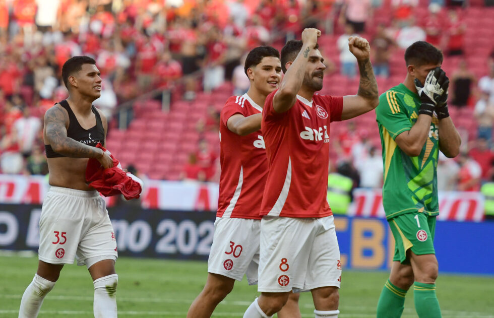 CAMPEONATO BRASILEIRO FUTEBOL- INTERNACIONAL-RS x RED BUL BRAGAN