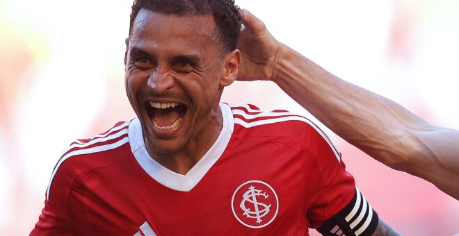 CAMPEONATO BRASILEIRO FUTEBOL- INTERNACIONAL-RS x RED BUL BRAGAN