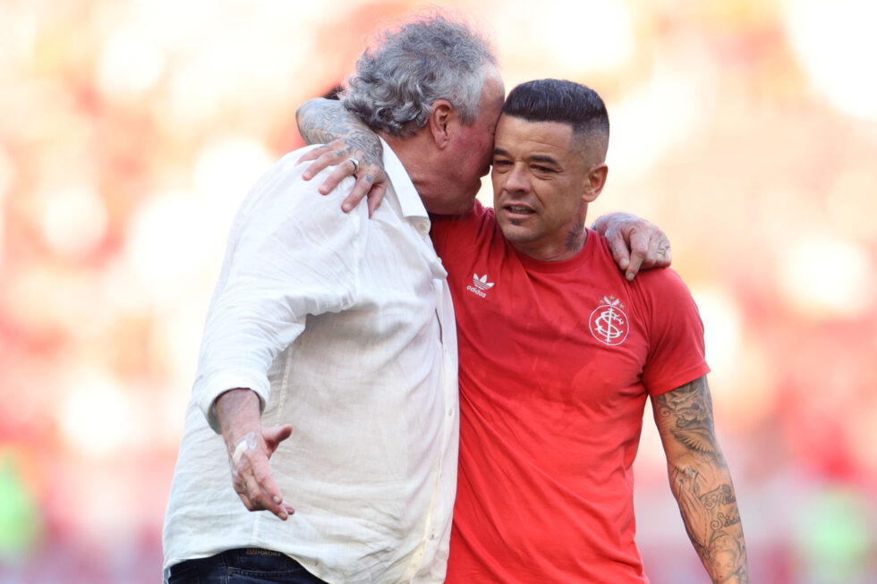 CAMPEONATO BRASILEIRO FUTEBOL- INTERNACIONAL-RS x RED BUL BRAGAN