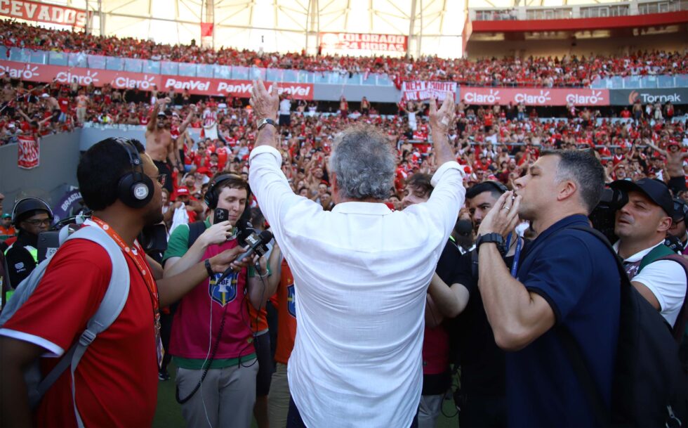 CAMPEONATO BRASILEIRO FUTEBOL- INTERNACIONAL-RS x RED BUL BRAGAN
