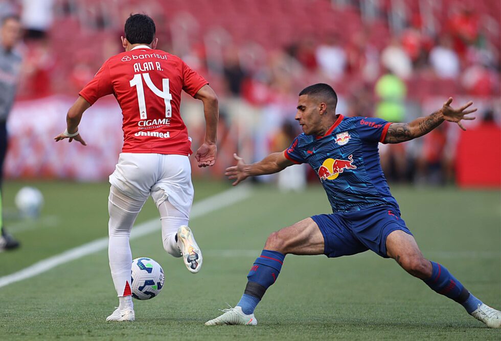CAMPEONATO BRASILEIRO FUTEBOL- INTERNACIONAL-RS x RED BUL BRAGAN